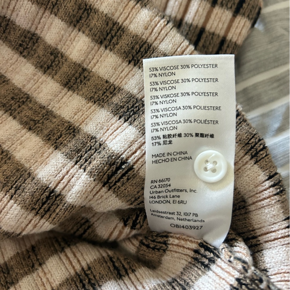 Anthropologie Ribbed Turtleneck Sweater in Brown and Cream - Picture 6 of 6
